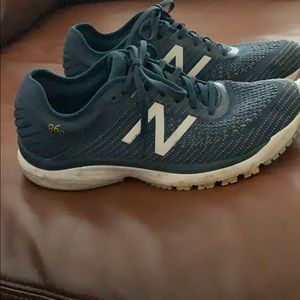 Men’s new balance sneakers